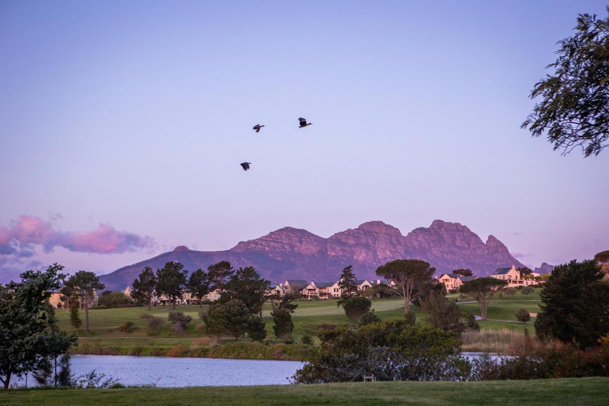 Devonvale Golf Estate Wine y Spa Lodge Stellenbosch Exterior foto